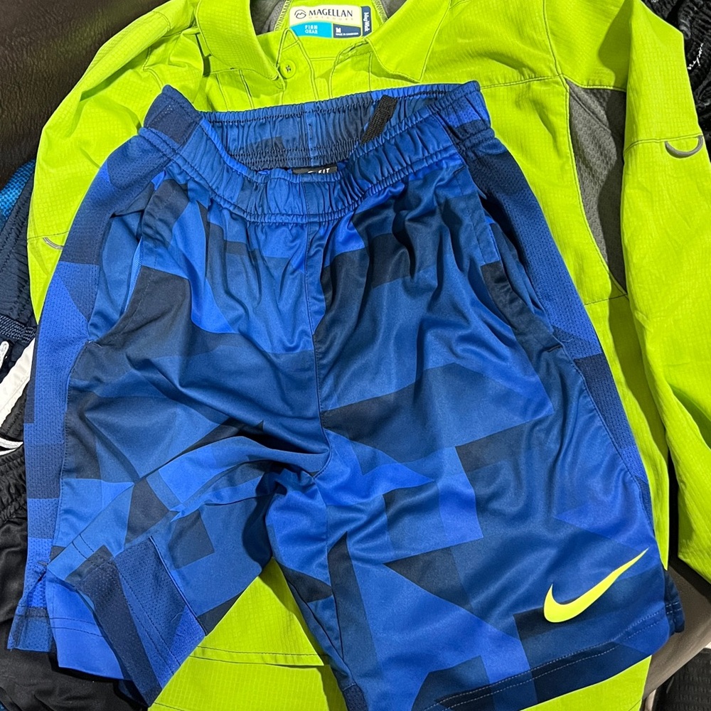Magellan Boys shirt & Nike Shorts youth med about 12